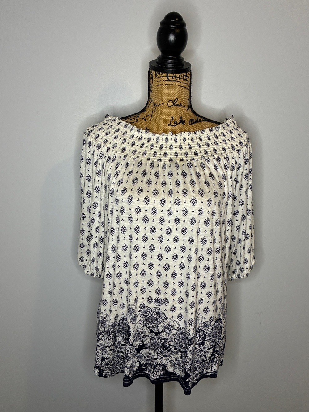 Max Jeans White & Navy Off-Shoulder Floral Border Blouse NWT